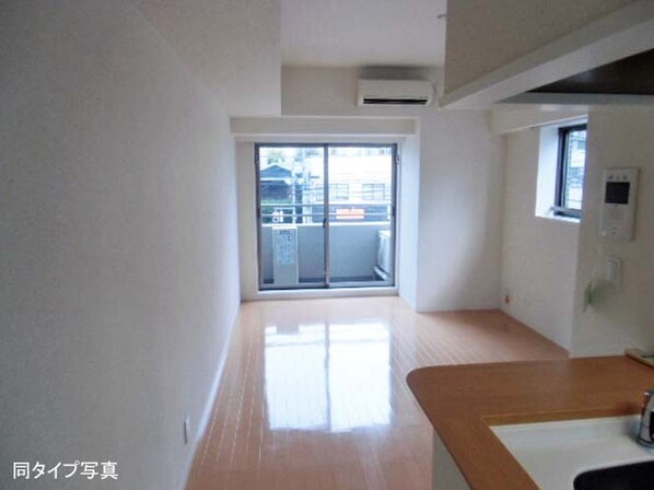 コンフォリア市谷柳町の物件内観写真